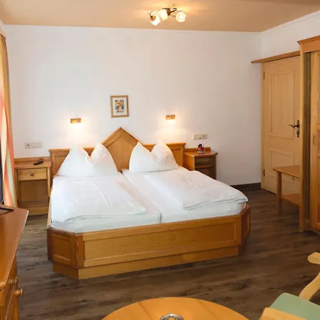 Haus Hubertus By Summit Travel