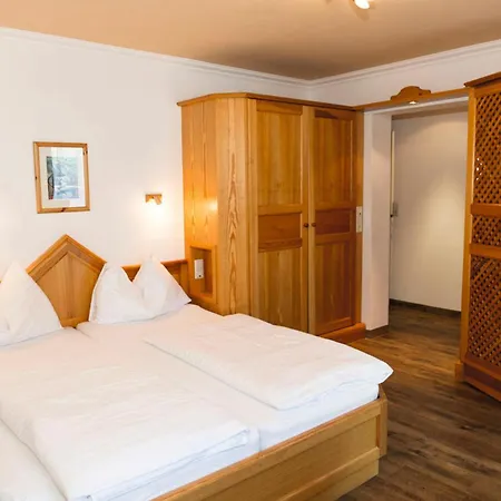 Haus Hubertus By Summit Travel Aparthotel