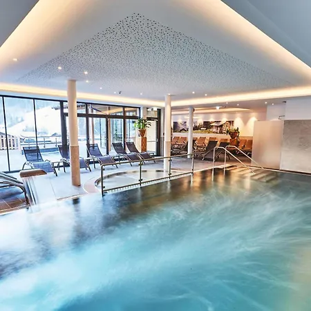 Aparthotel Haus Hubertus By Summit Travel *