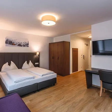 Haus Hubertus By Summit Travel *